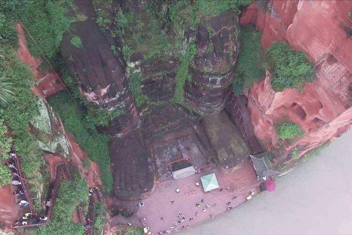 Leshan Giant Buddha Tour och specialmat