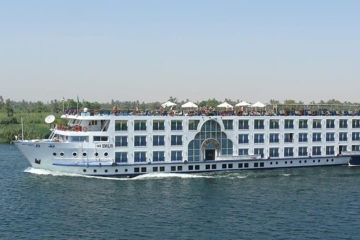 10 Day Treasures of Egypt Tour Giza Pyramids & Cairo & Nile Cruise & Abu Simbel