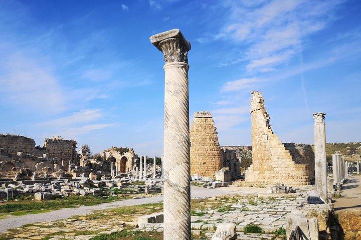 Dagtrip naar Manavgat Waterval, Aspendos en Side vanuit Alanya