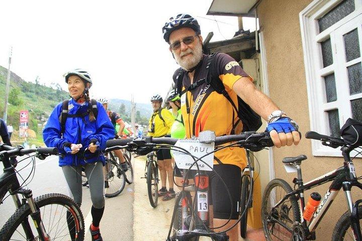Giro ciclistico in campagna a Colombo