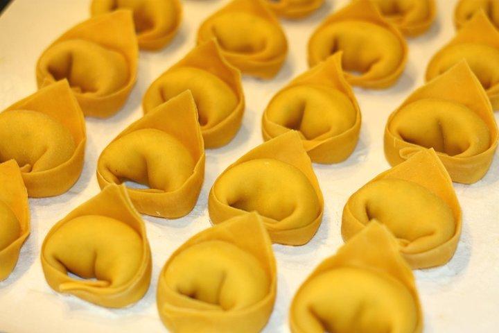 Cook Pasta & Tiramisu i et lokalt hjem i Bologna af Cesarine