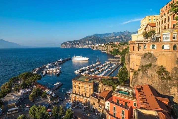 Daytrip from Naples port to Pompei, Sorrento & Positano