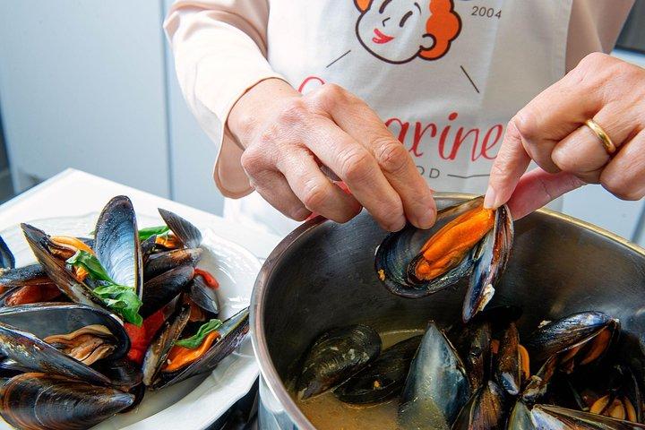 Cesarine: メッシーナの地元の家での食事と料理のデモ