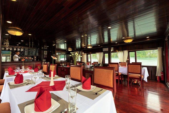Halong bay deluxe cruise 2 days/ 1 night: kayaking, titop island, surprise cave