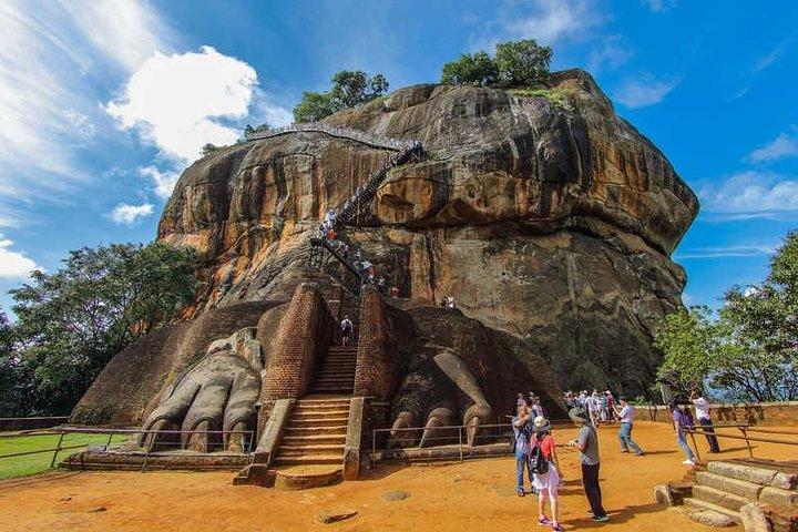 Excursion privée d'une journée à Sigiriya et Dambulla