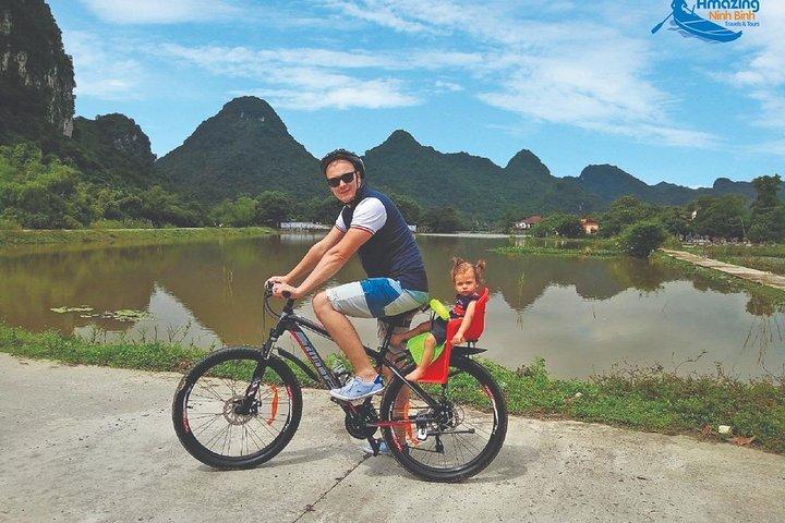 Mua Cave - Tam Coc - Bich Dong Day tour med transfer, lokal familj & cykel