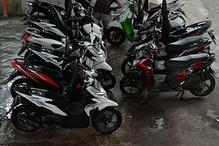 ロンボク スクーター レンタル