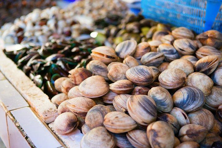 Cesarine: Markttour & Essen bei einem Einheimischen in Palermo