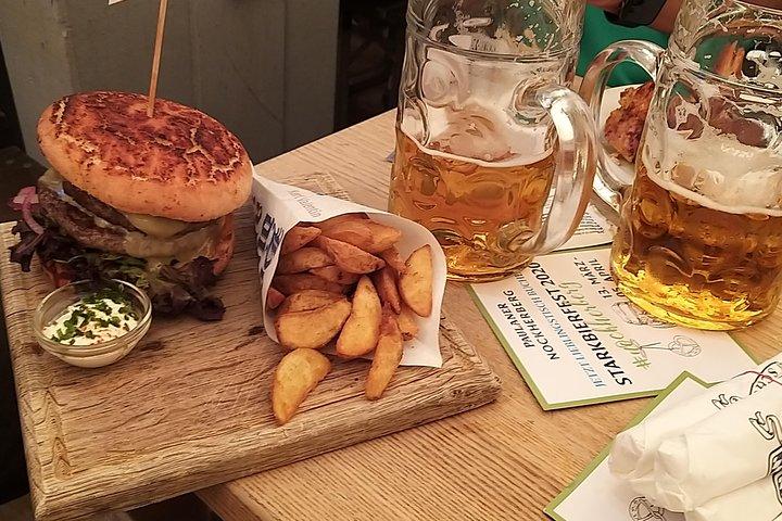 Experiência guiada na Oktoberfest de Munique com cerveja e comida
