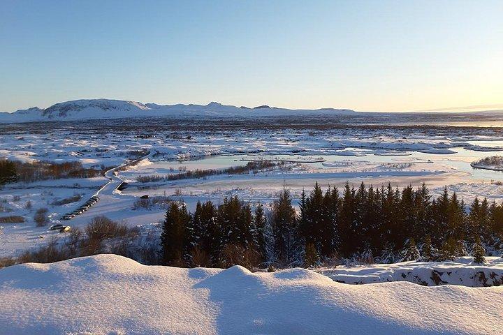 Glaciers et Aurore: Autour de l'Islande en hiver