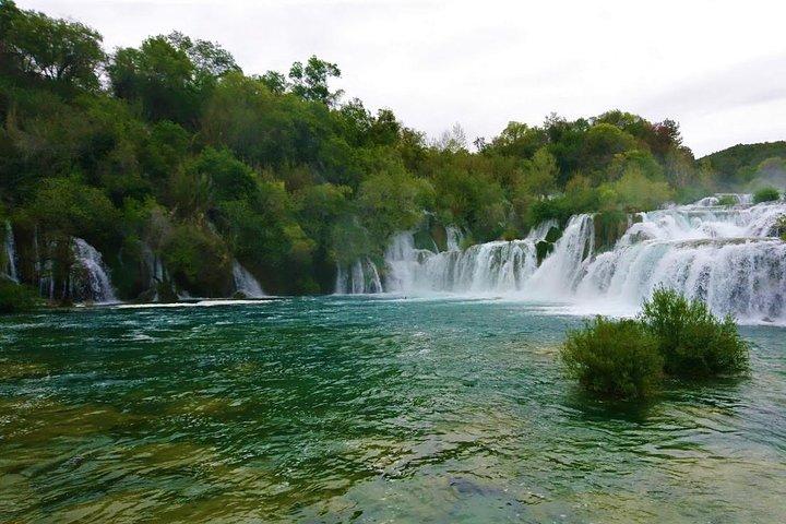 Excursion tout compris de luxe aux cascades de Krka au départ de Split ou de Trogir.