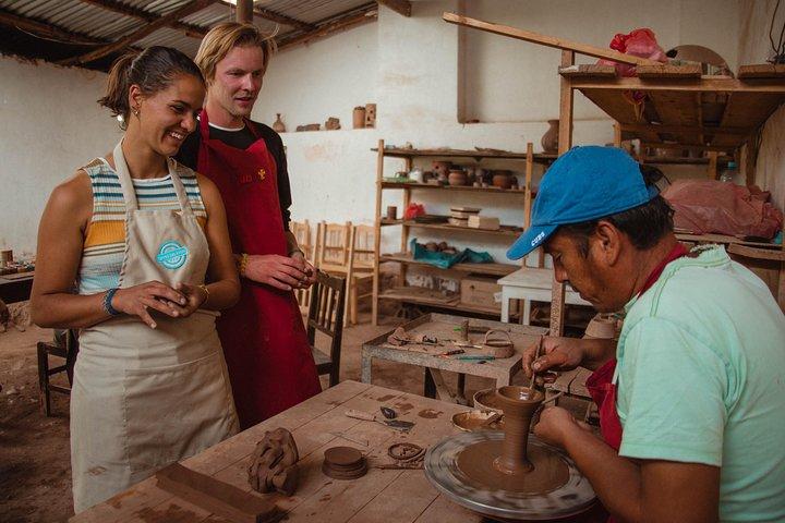 Faça chocolates artesanais, chicha de jora e ornamentos de cerâmica com especialistas locais