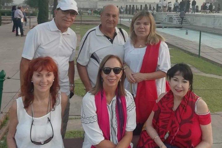 Private Custom Tour: Agra Sightseeing with Guide