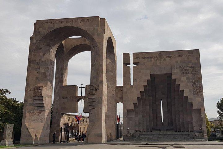 Excursion d'une journée à: la cathédrale d'Echmiadzin et le temple Zvartnots