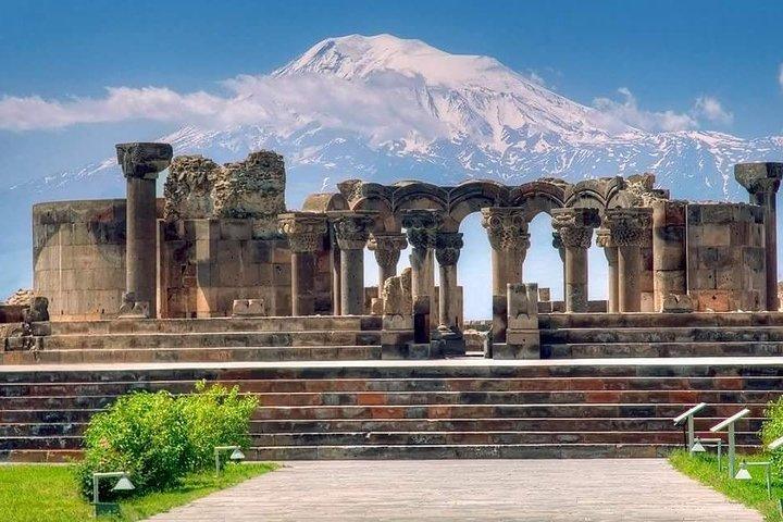 Excursion d'une journée à: la cathédrale d'Echmiadzin et le temple Zvartnots