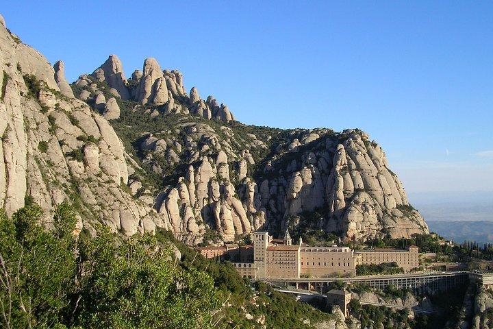 Montserrat Mountain, Wine Tasting & Tapas Lunch