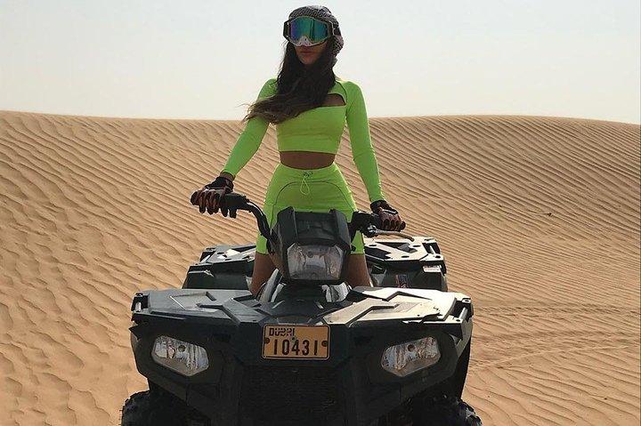 デザートサファリドバイ、ATVバイク、ラクダ乗り、VIPシッティング、BBQ