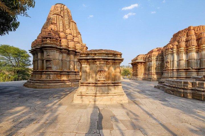 Halbtägige Eklingji & Nagda Tempel Tour mit Tuk-Tuk oder Auto