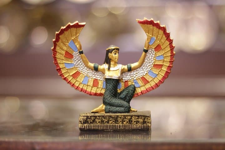 Cairo Full Day Tour To old Egyptian Museum & Old Cairo & Bazzar