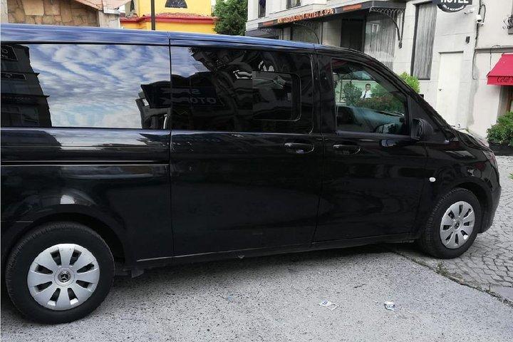 Istanbul Airport to Saw Airport Private Transfer