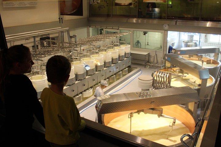 Visite privée de gruyères avec fromage et chocolat