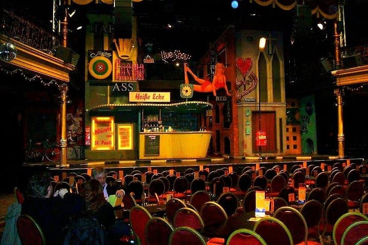 English Reeperbahn Tour - St. Pauli Nightwalk (min.2)