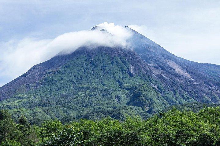 Yogyakarta: alba a Setumbu, tempio di Borobudur e monte Merapi