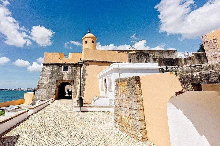 As praias entre Lisboa e Cascais (Litoral do Estoril) com almoço