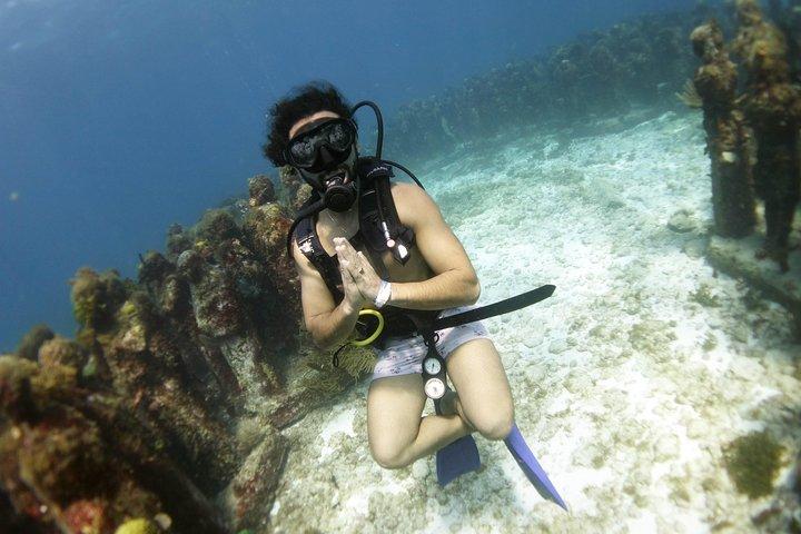 Scuba diving at MUSA the underwater museum for certified divers
