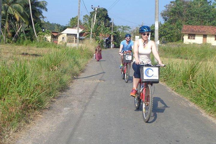 Excursion à vélo dans la lagune et le village au départ de Galle / Unawatuna
