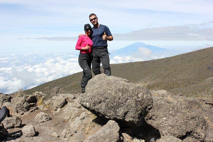 Kilimanjaro Climb Marangu Route 6 dagar