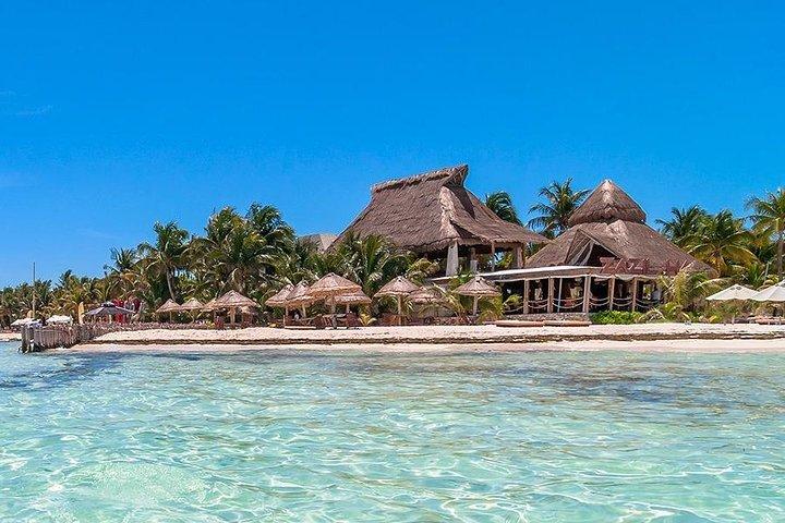 Catamarán en Isla Mujeres