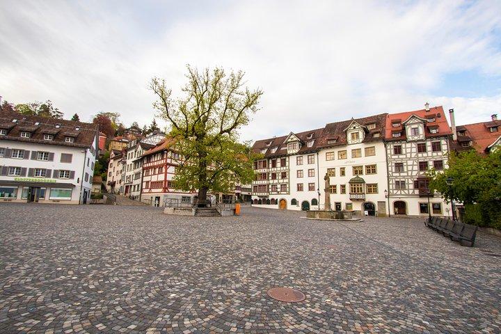 Explore a arte e a cultura de St.Gallen com um local