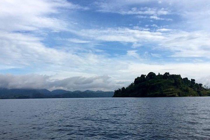 4 - Day Twin Lakes Rwanda Tour : Bootcruises, eilandbezoeken, wandelen