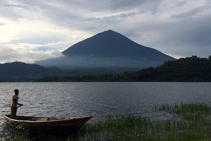 4 - Day Twin Lakes Rwanda Tour : Bootcruises, eilandbezoeken, wandelen
