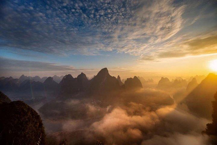 Half-Day Self-Guided Yangshuo Xianggong Hill Sunrise Tour