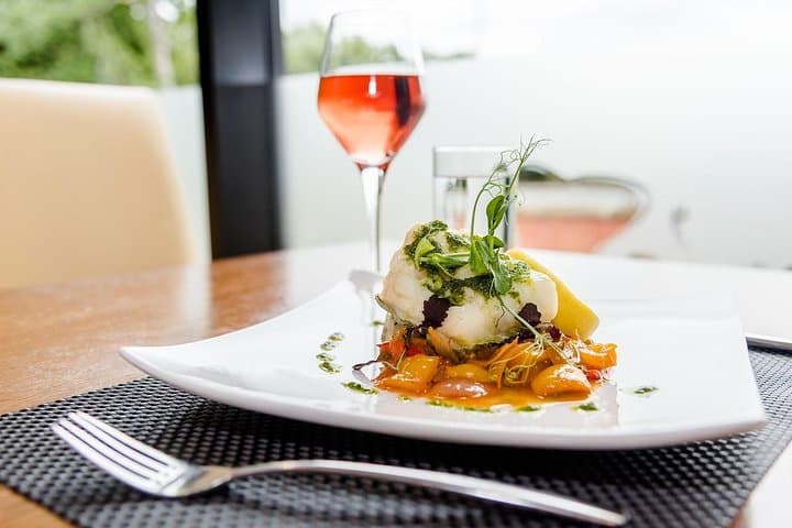 Stellenbosch, Paarl & Franschhoek Private Full Day Wine Tour