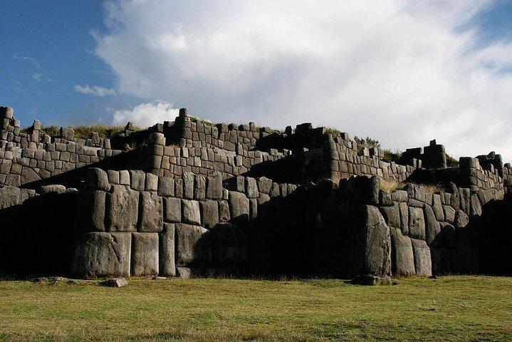 6 dias: Cusco || Machu Picchu || Vale Sagrado || Montanha Arco-Íris || Qeswachaka||