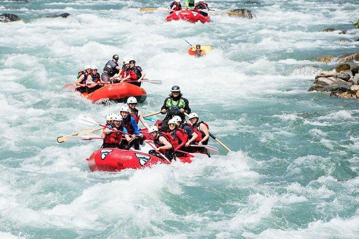 Blue Water Rafting a Kitulgala