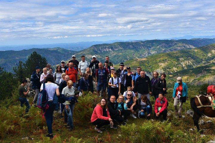 Pranzo al sacco fuori strada a Tomori Holy Mount