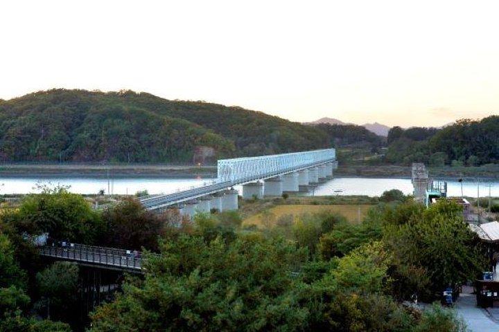 Tour privato: tour notturno di Paju Imjingak, DMZ e Ganghwado Island