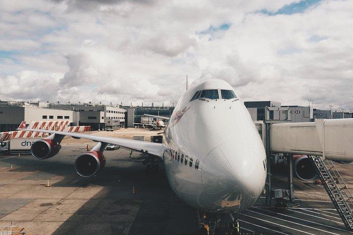 Private Transfer Service Bath City naar London Heathrow Airport