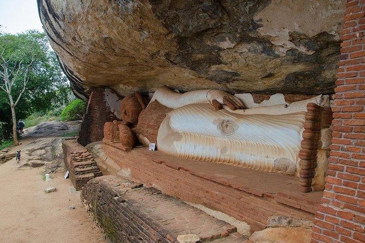 Pidurangala Rock All-Inclusive-Tagestour ab Kandy