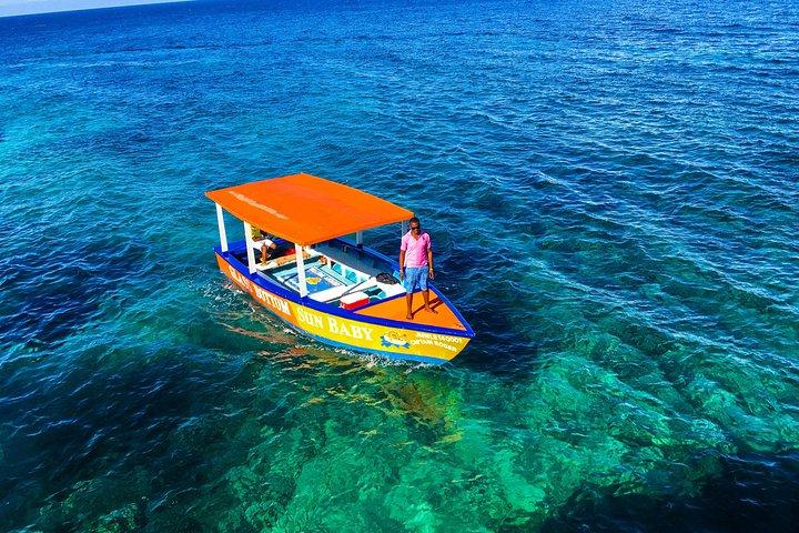 Boottocht met glazen bodem / snorkelen / Booby Cay-eiland vanuit Grand Palladium Lucea