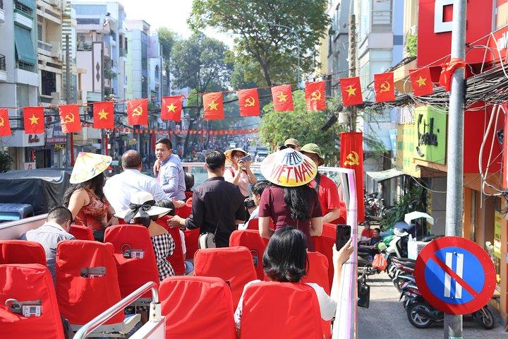 Ho-Chi-Minh-Stadtrundfahrt und Ticket für den Unabhängigkeitspalast 2 in 1