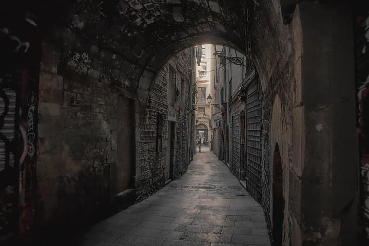 Barcelona: Ghosts of the Gothic Quarter Self-Guided Puzzle Game