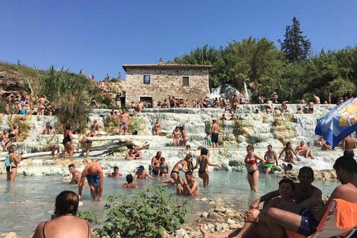 Aguas termales privadas de Cascate del Mulino de día completo desde Roma