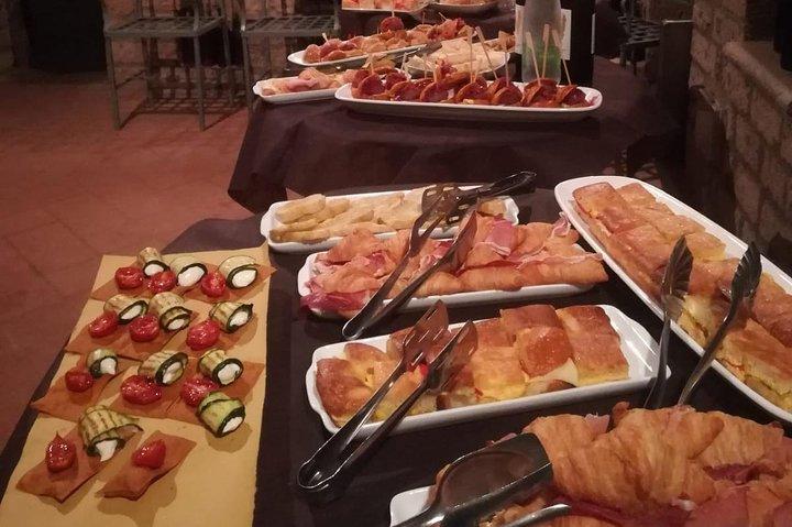 Aperitif in den berühmten unterirdischen Höhlen von Orvieto