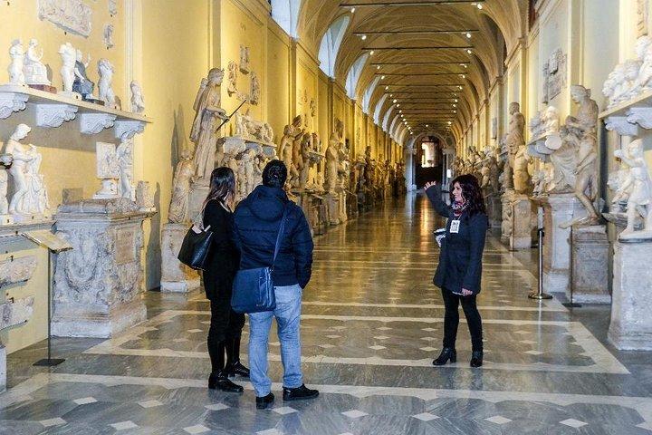 Unlock the Vatican: Guided Tour of Museums & Sistine Chapel