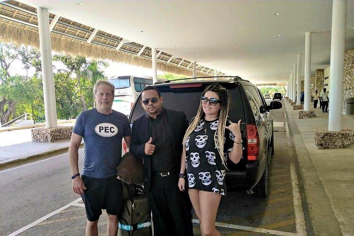 プンタ カナ空港 (PUJ) から ミチェス プンタ カナのホテルへの送迎